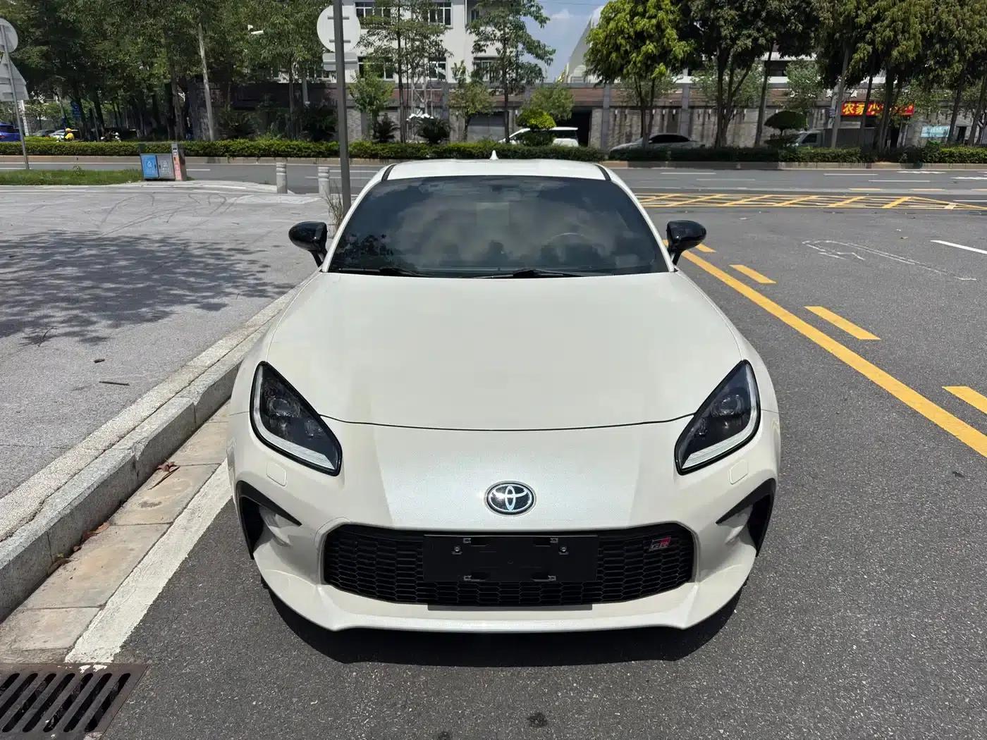 Toyota 86 2022 GR 86 2.4L Manual Version — миниатюра 2
