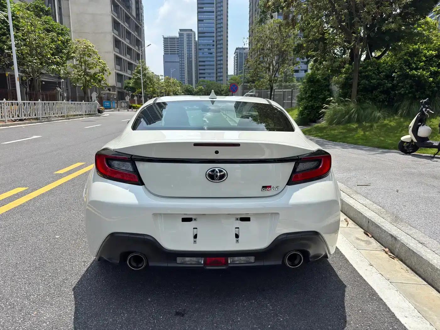 Toyota 86 2022 GR 86 2.4L Manual Version — миниатюра 5