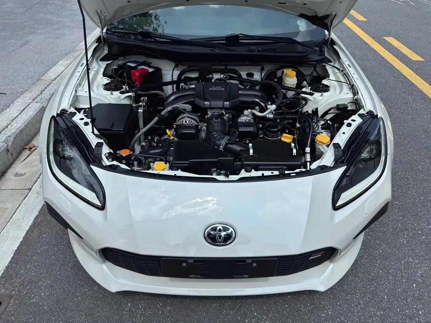 Toyota 86 2022 GR 86 2.4L Manual Version — миниатюра 9