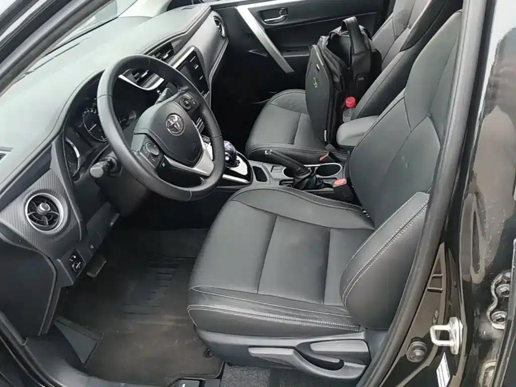 Levin Hybrid E+ 2019 1.8PH V E-CVT Luxury Edition — миниатюра 15