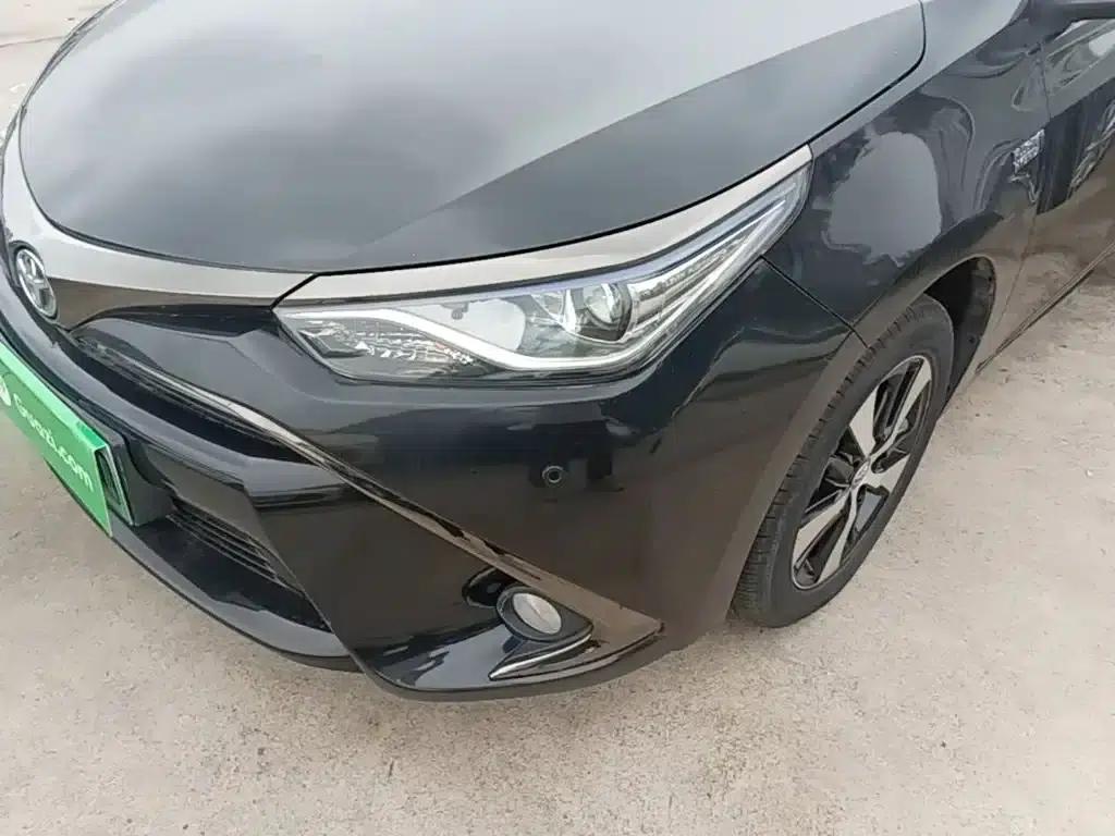Levin Hybrid E+ 2019 1.8PH V E-CVT Luxury Edition — миниатюра 24