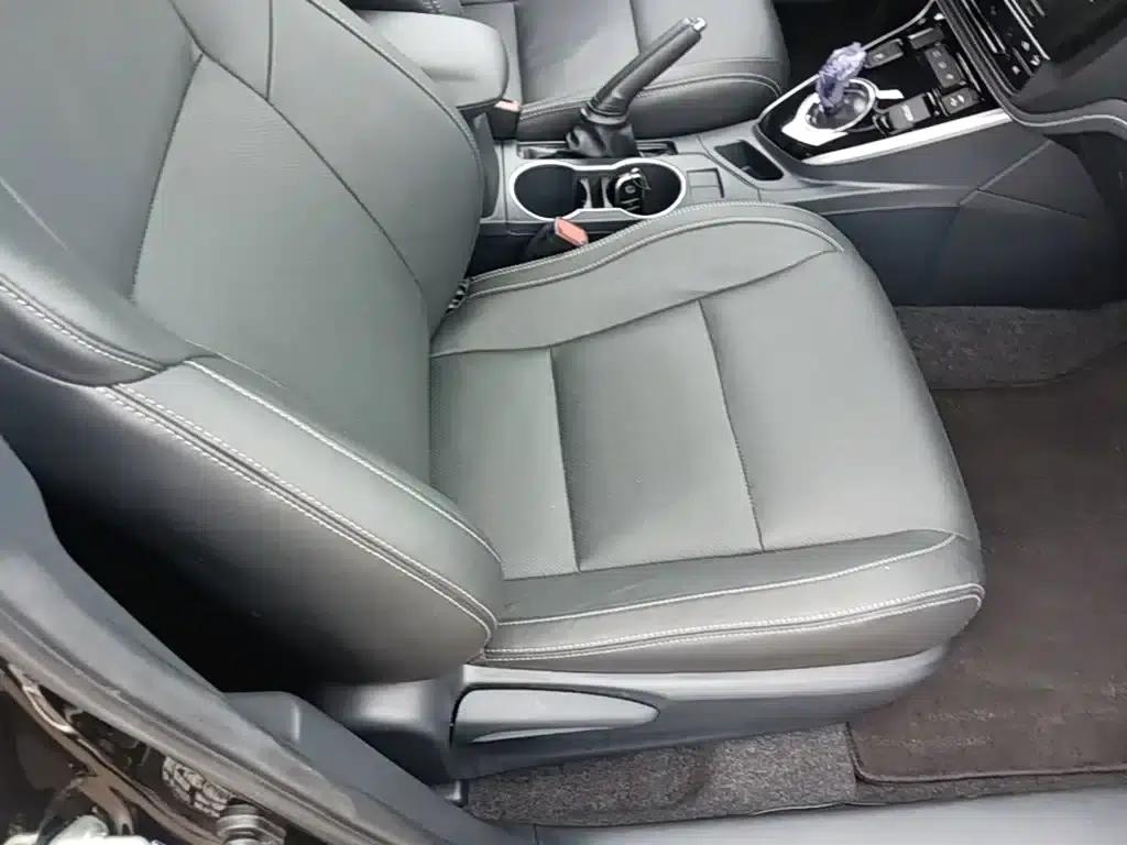 Levin Hybrid E+ 2019 1.8PH V E-CVT Luxury Edition — миниатюра 25