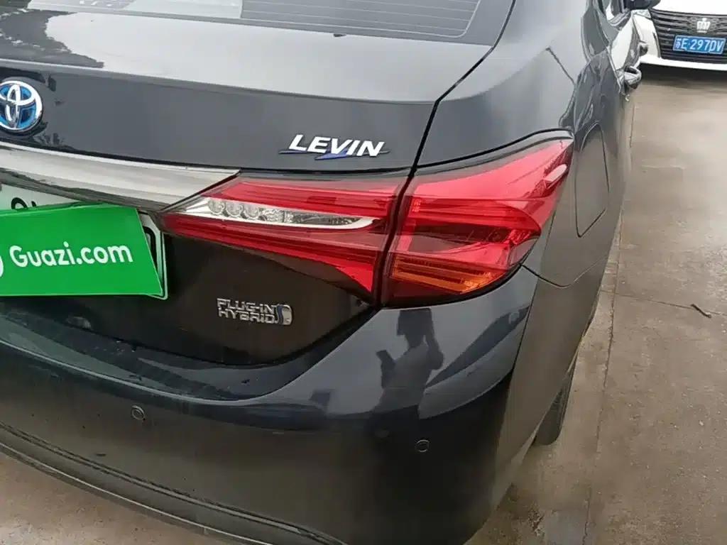 Levin Hybrid E+ 2019 1.8PH V E-CVT Luxury Edition — миниатюра 8