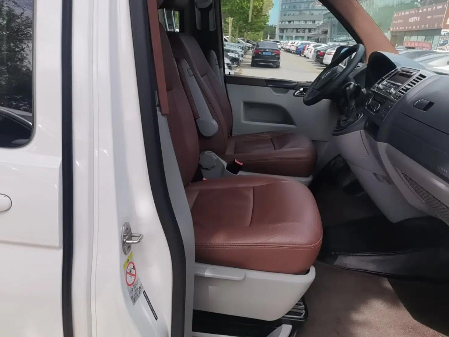Volkswagen Caravelle 2015 2.0 TSI Four-Wheel Drive Comfort Edition — миниатюра 19