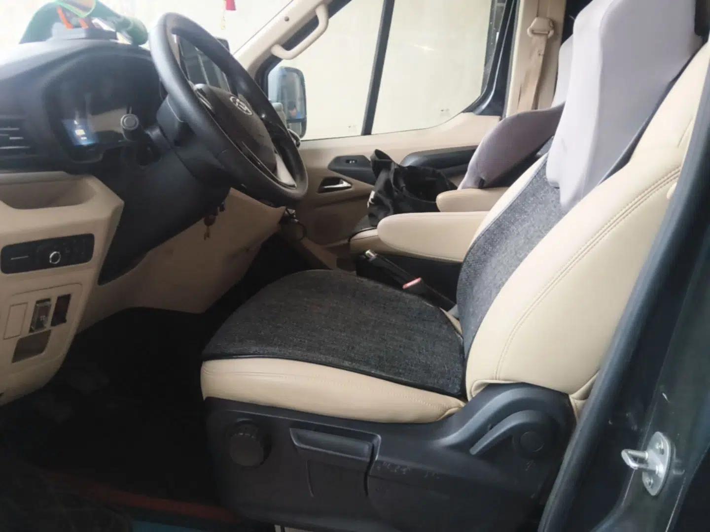 SAIC MAXUS Xintu V90 2019 2.0T Manual ZhiDa Rear-Drive Double-Tire Extended-Wheelbase High-Roof 9-Seater — миниатюра 15
