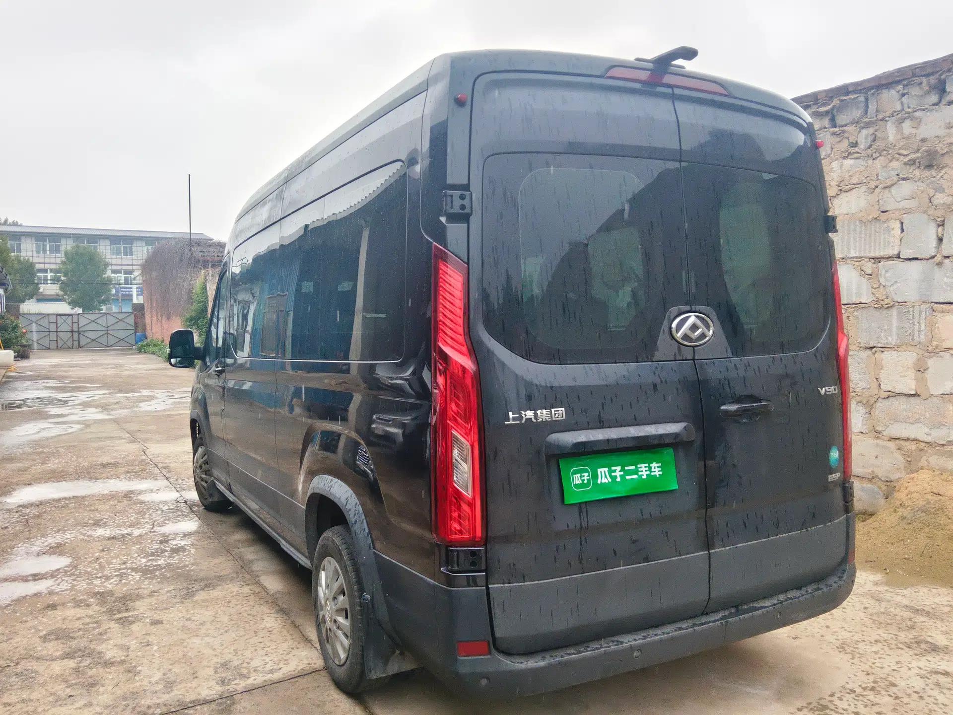SAIC MAXUS Xintu V90 2019 2.0T Manual ZhiDa Rear-Drive Double-Tire Extended-Wheelbase High-Roof 9-Seater — миниатюра 4