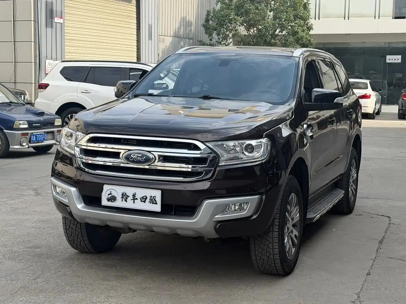 2017 Ford Everest 2.2T Diesel Manual 4WD Luxury 5-Seater — миниатюра 1