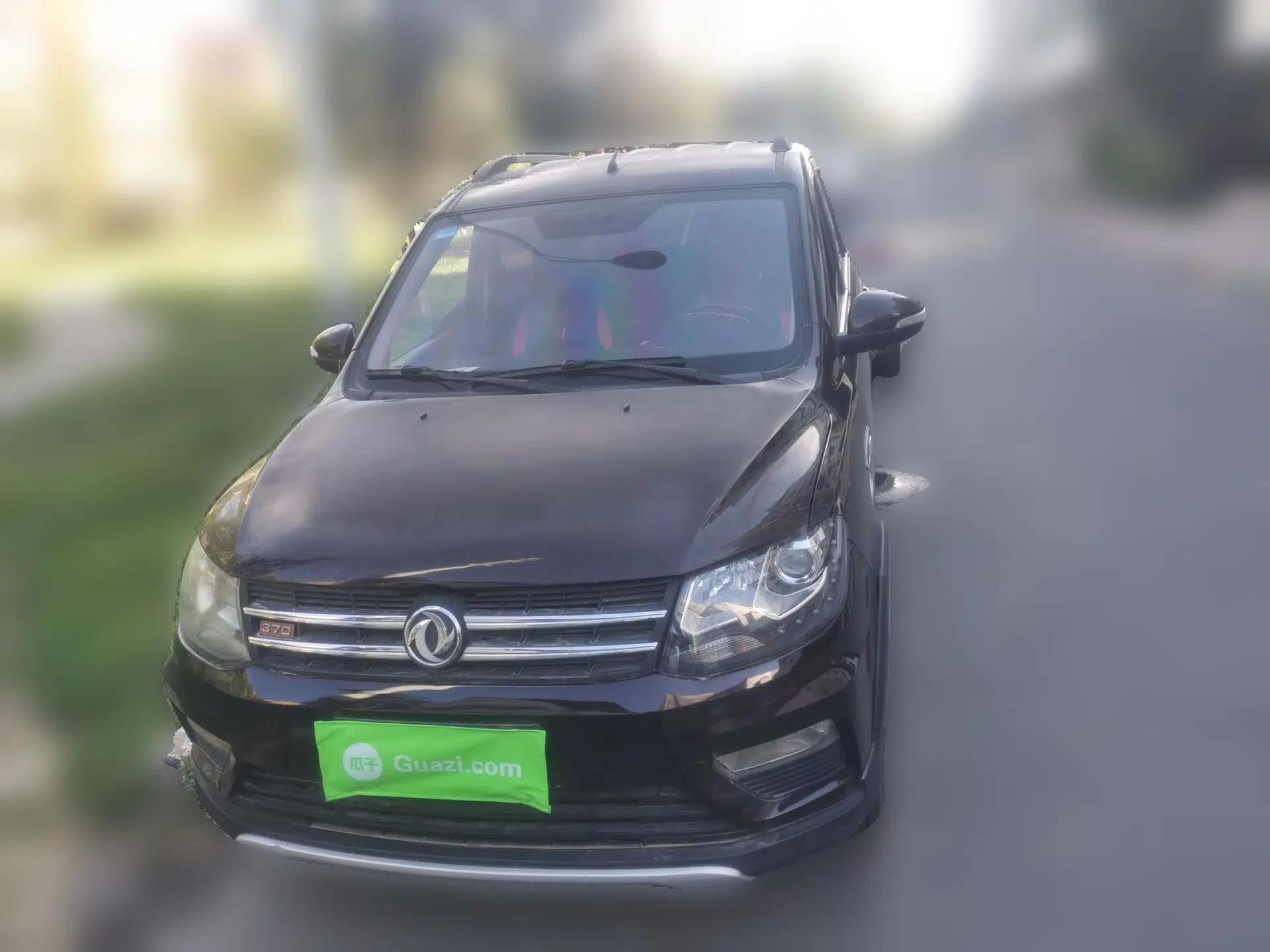 Dongfeng Fengon 370 2016 1.5L Manual Luxury Version SFG15-02 5 Seats — миниатюра 2