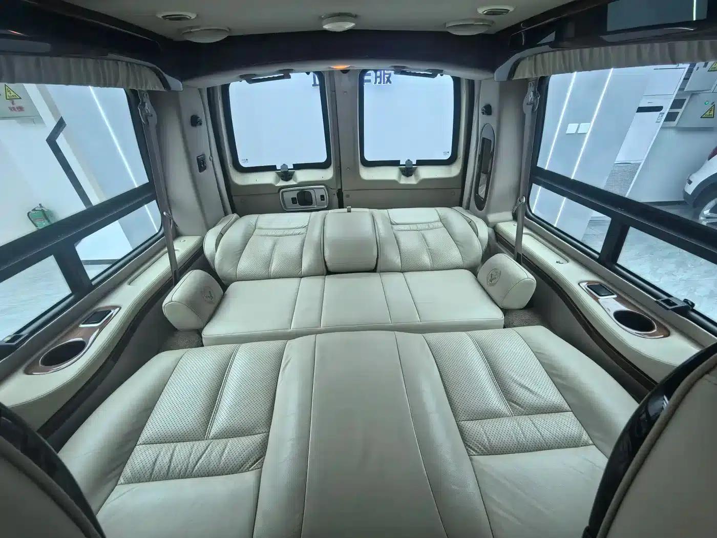 2009 SAVANA 5.3L Automatic — миниатюра 19