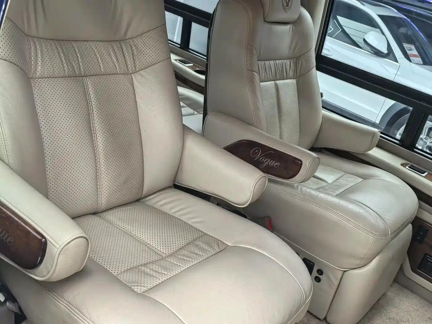 2009 SAVANA 5.3L Automatic — миниатюра 7