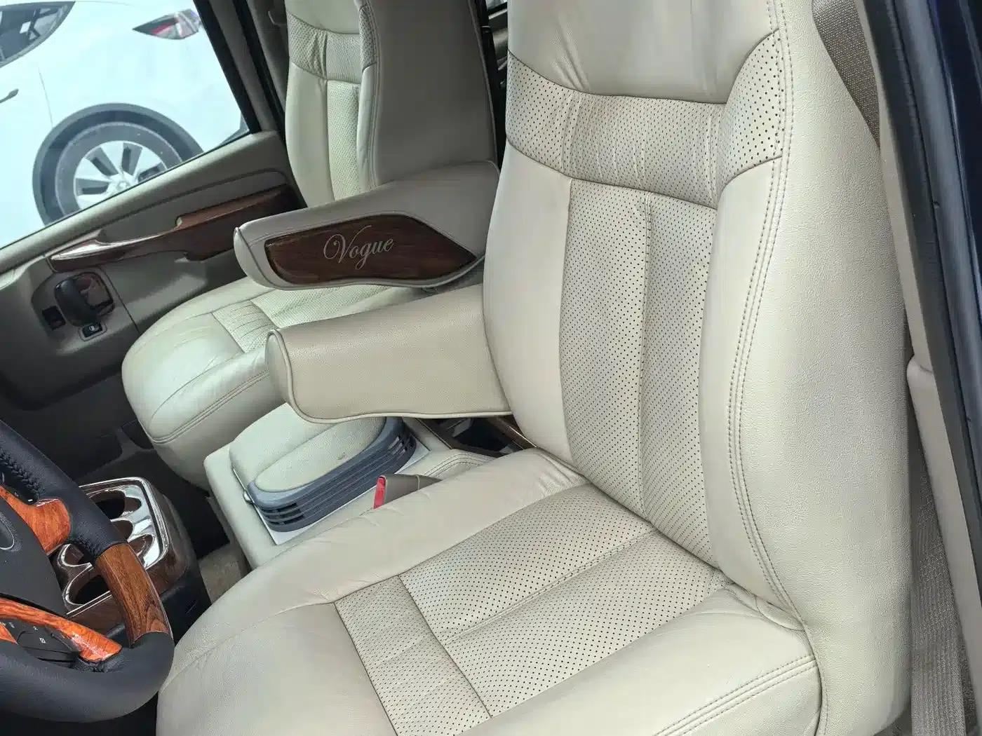 2009 SAVANA 5.3L Automatic — миниатюра 9