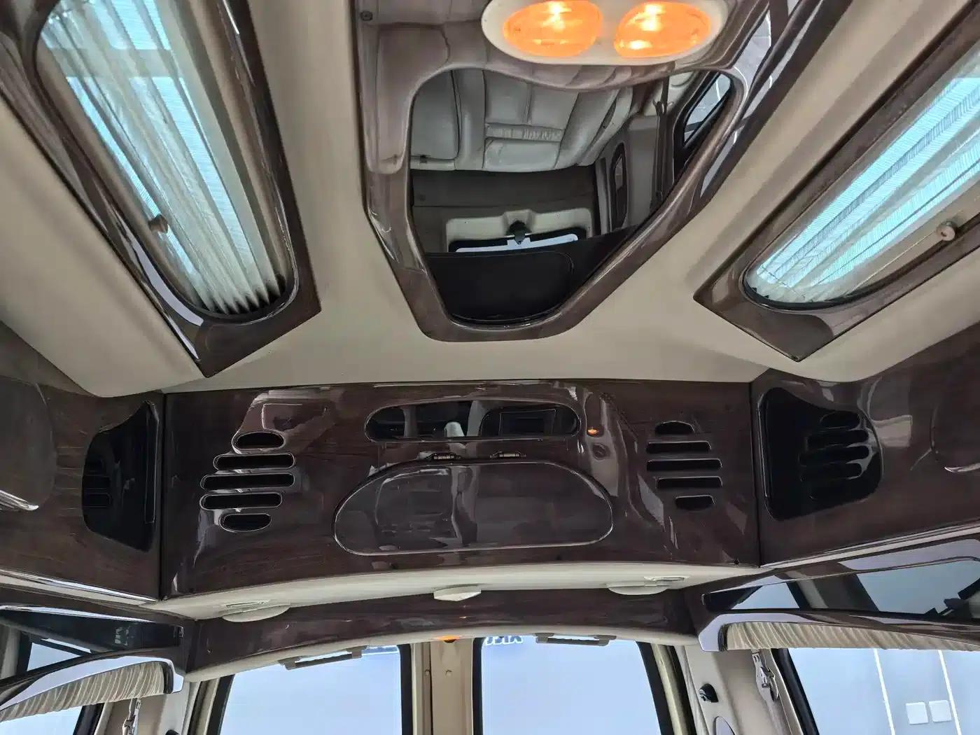 2009 SAVANA 5.3L Automatic — миниатюра 10