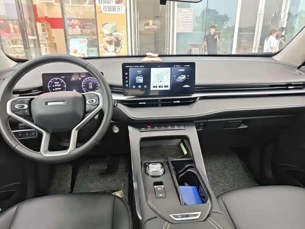 Haval H6 New Energy 2023 DHT-PHEV 110KM Joyful Edition — миниатюра 8