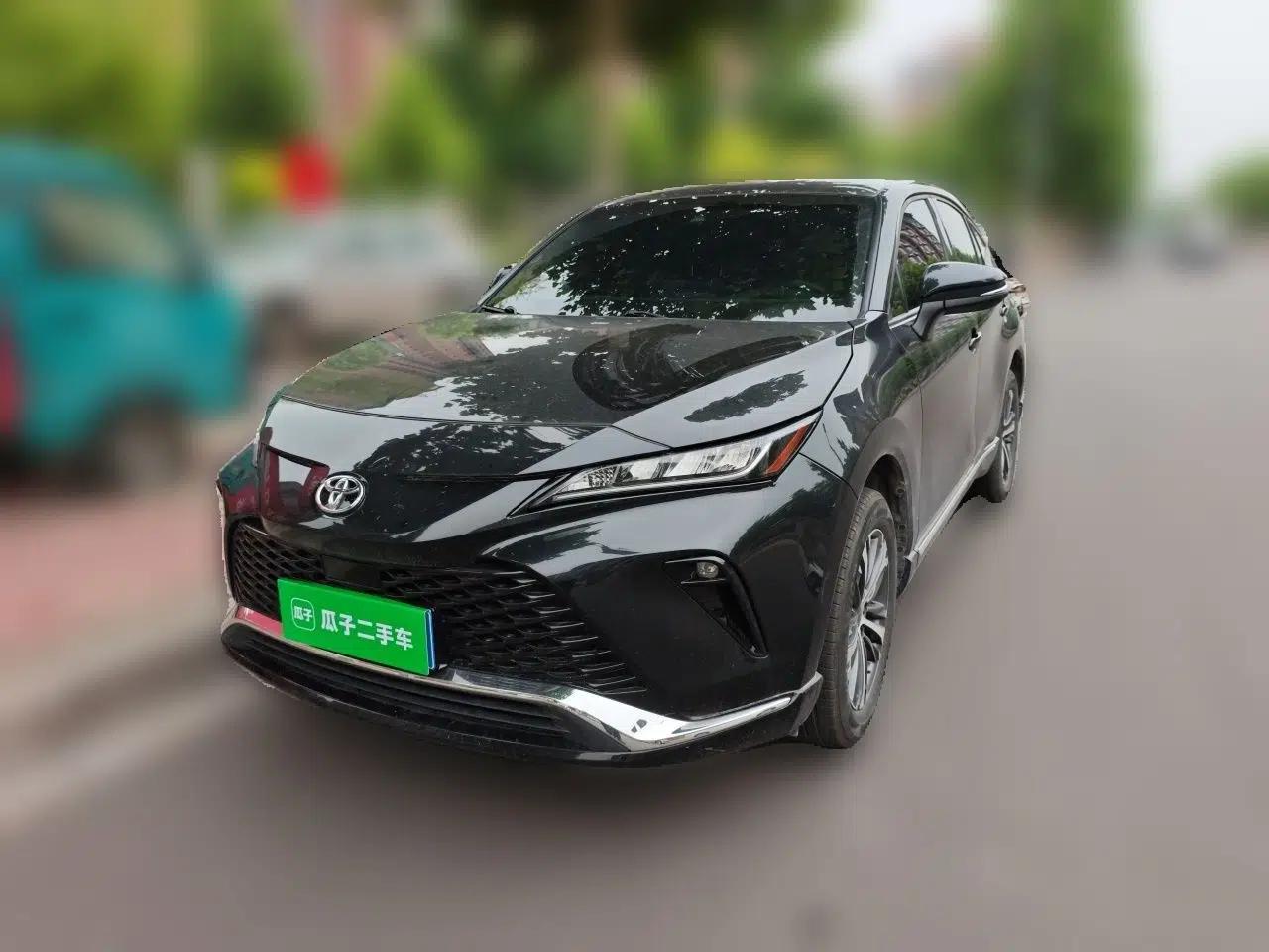 Toyota Venza 2022 2.0L CVT Two-Wheel Drive Luxury Edition — миниатюра 1