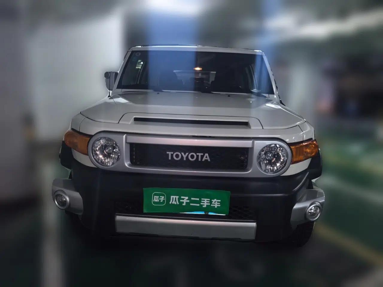 Toyota FJ Cruiser — миниатюра 2
