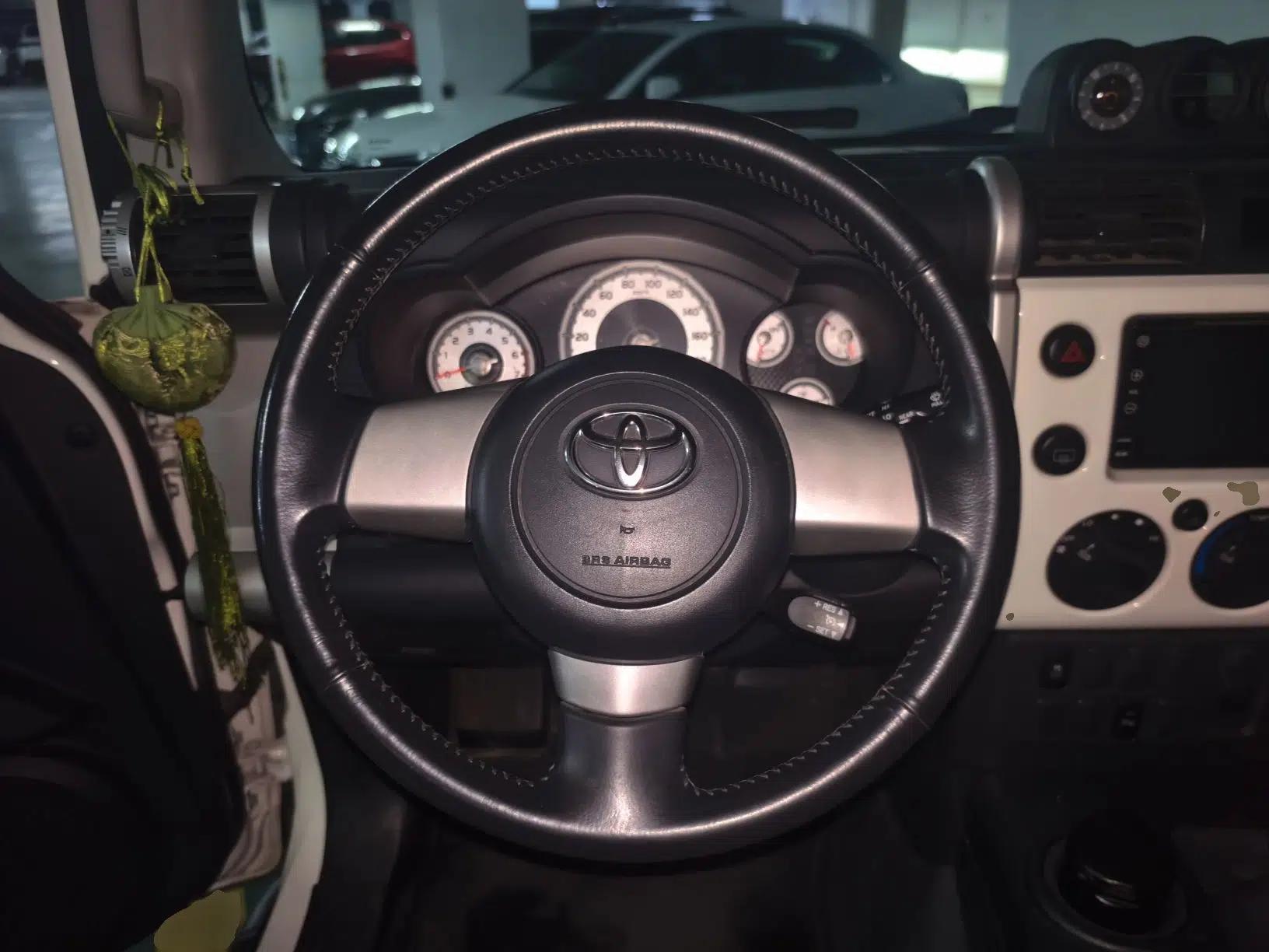 Toyota FJ Cruiser — миниатюра 10
