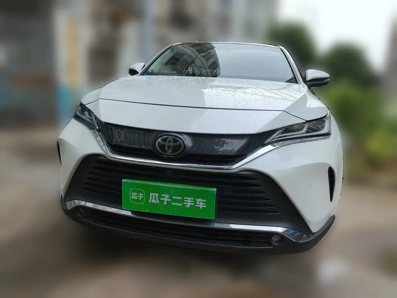 Toyota Harrier 2022 2.0L CVT Two-Wheel Drive Deluxe Edition — миниатюра 2