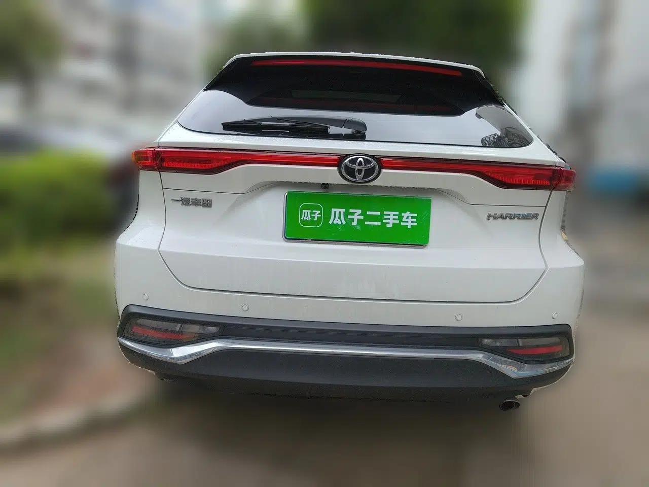 Toyota Harrier 2022 2.0L CVT Two-Wheel Drive Deluxe Edition — миниатюра 5
