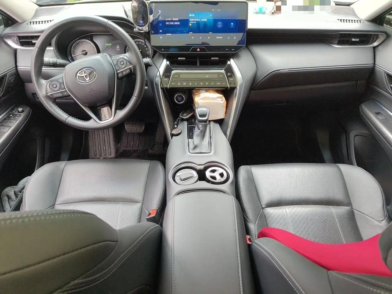 Toyota Harrier 2022 2.0L CVT Two-Wheel Drive Deluxe Edition — миниатюра 9
