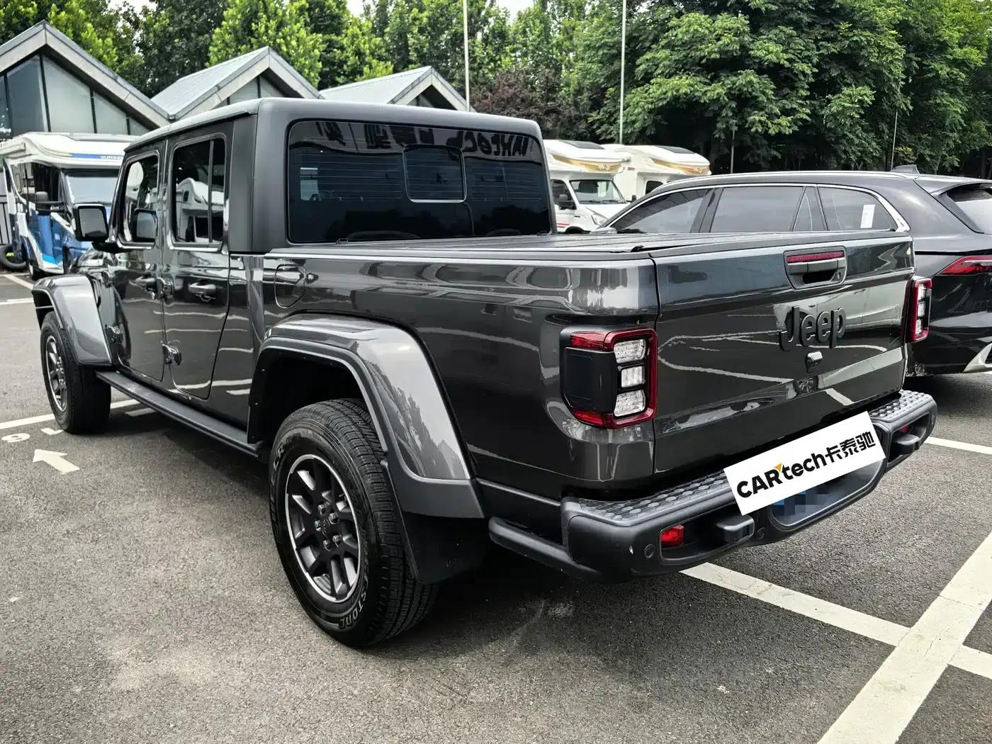 Gladiator 2022 3.6L First Edition — миниатюра 5