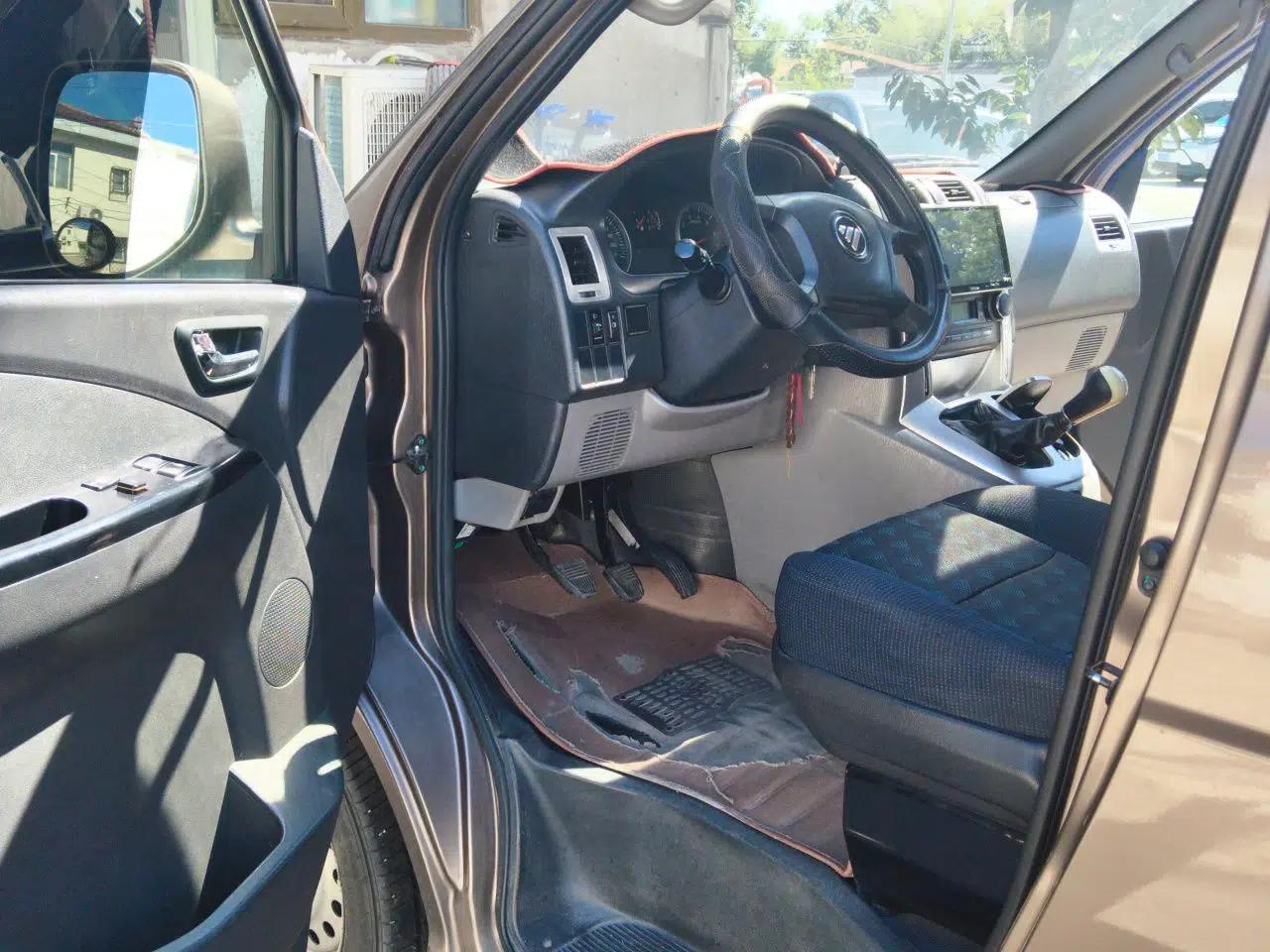 Foton Scenic G5 2021 2.0L Gasoline Commercial Version 6-Seater Multi-Purpose Passenger Vehicle 1TZS — миниатюра 16