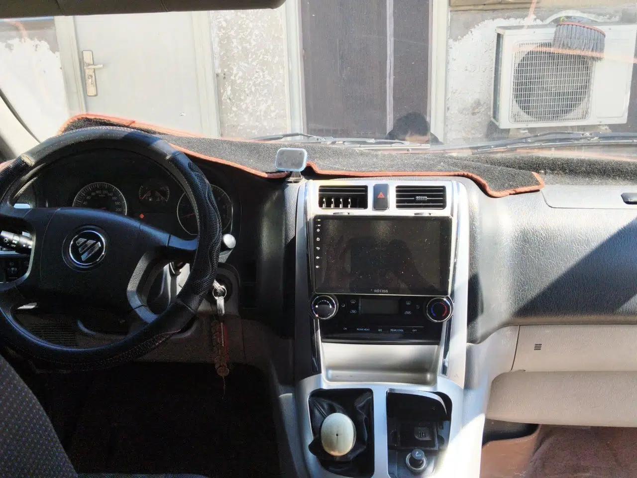 Foton Scenic G5 2021 2.0L Gasoline Commercial Version 6-Seater Multi-Purpose Passenger Vehicle 1TZS — миниатюра 9