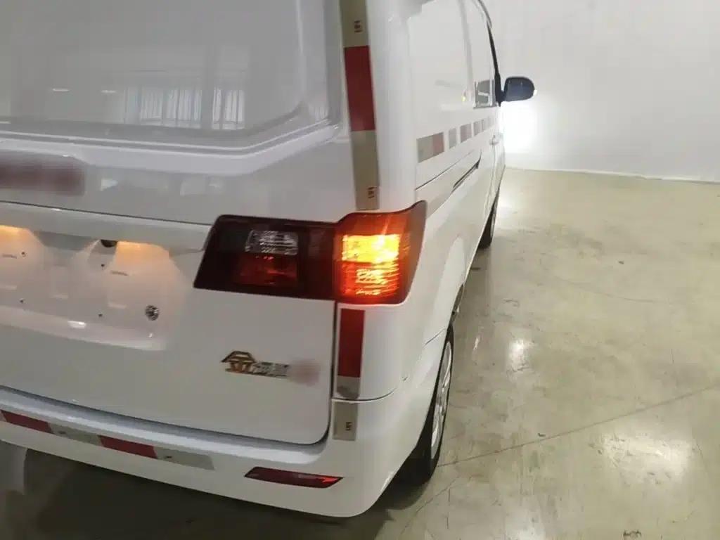 Jin Haishi M Classic 2023 Model 1.6L Engineering Lion Van (2 Seats) — миниатюра 8