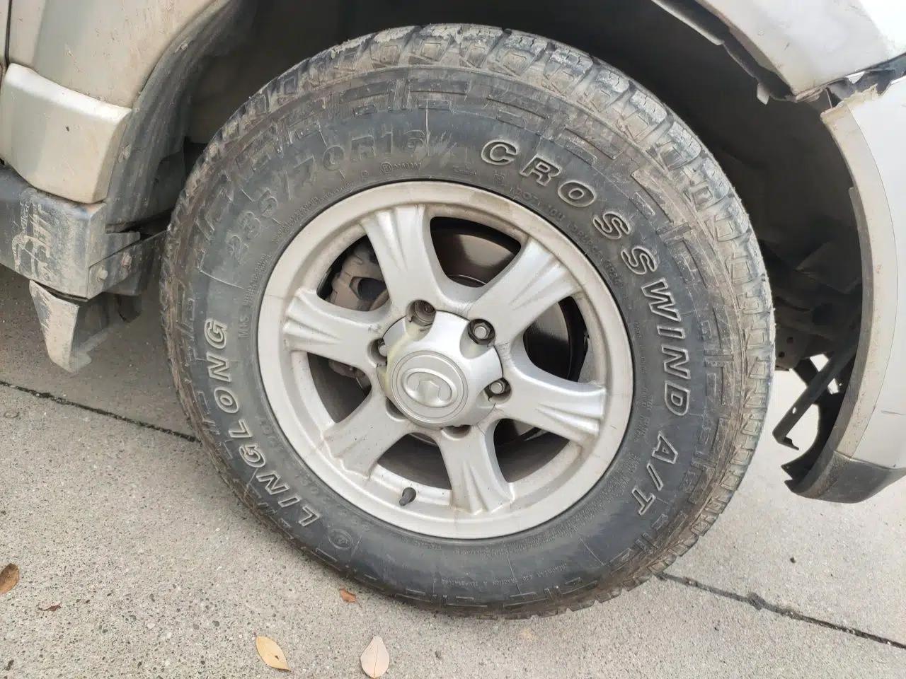 Haval H5 Classic 2013 ZhiZun Edition Green Silence 2.0T Manual Two-Wheel Drive Progressive Model — миниатюра 8