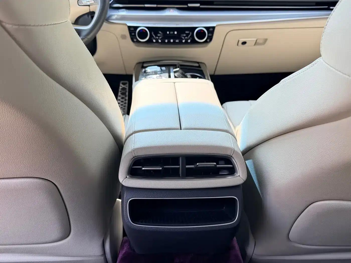 Genesis G80 2023 2.5T Rear-Wheel Drive Luxury Edition — миниатюра 18