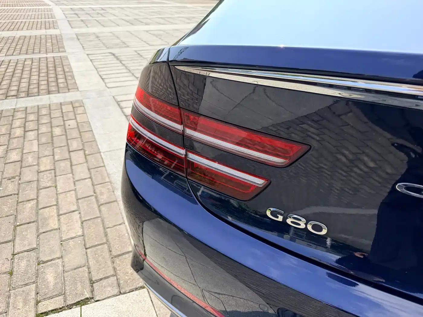Genesis G80 2023 2.5T Rear-Wheel Drive Luxury Edition — миниатюра 24