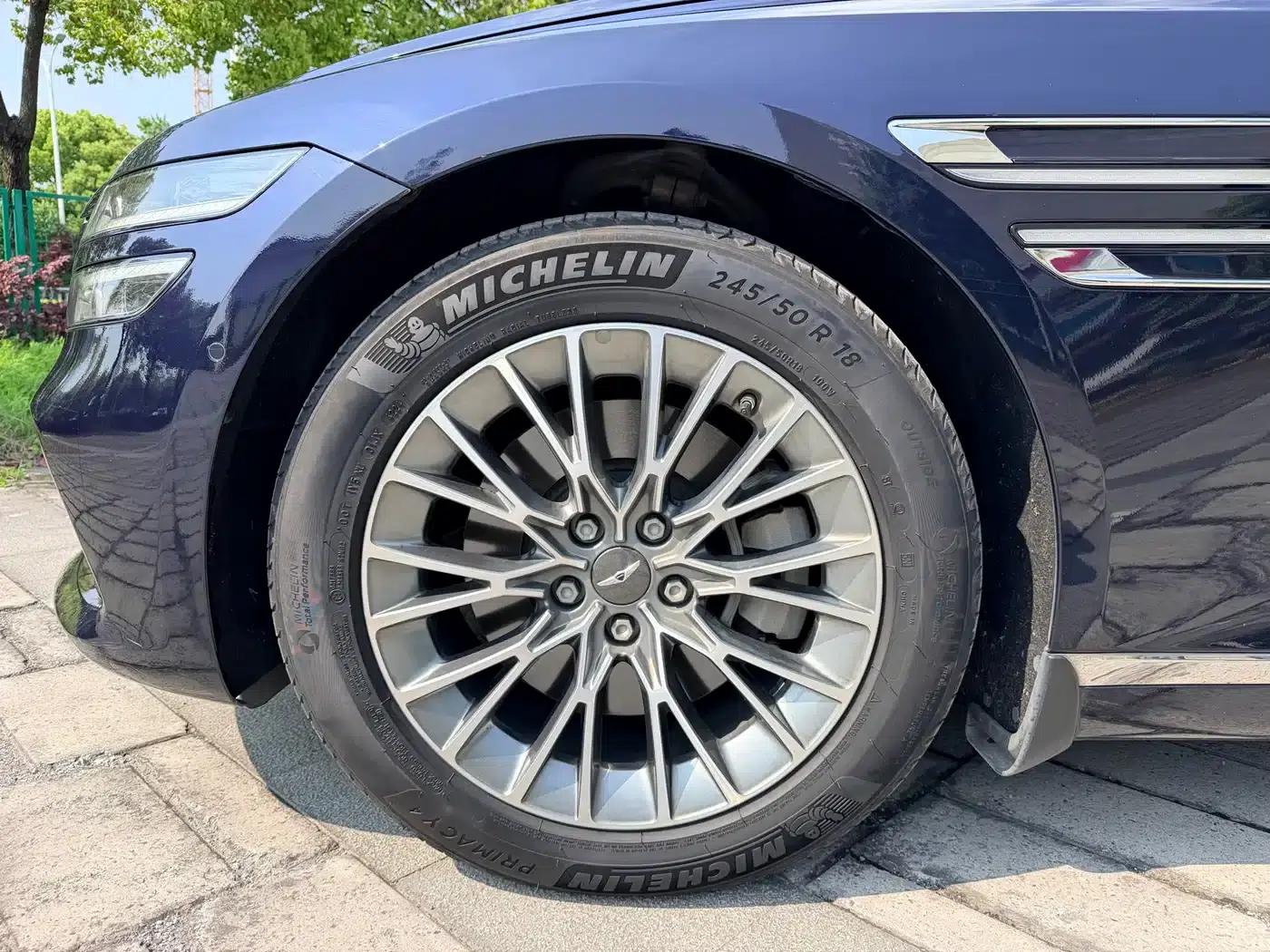 Genesis G80 2023 2.5T Rear-Wheel Drive Luxury Edition — миниатюра 6