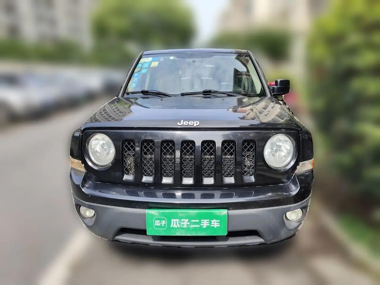 Jeep Patriot 2015 2.0L Sport Edition — миниатюра 2