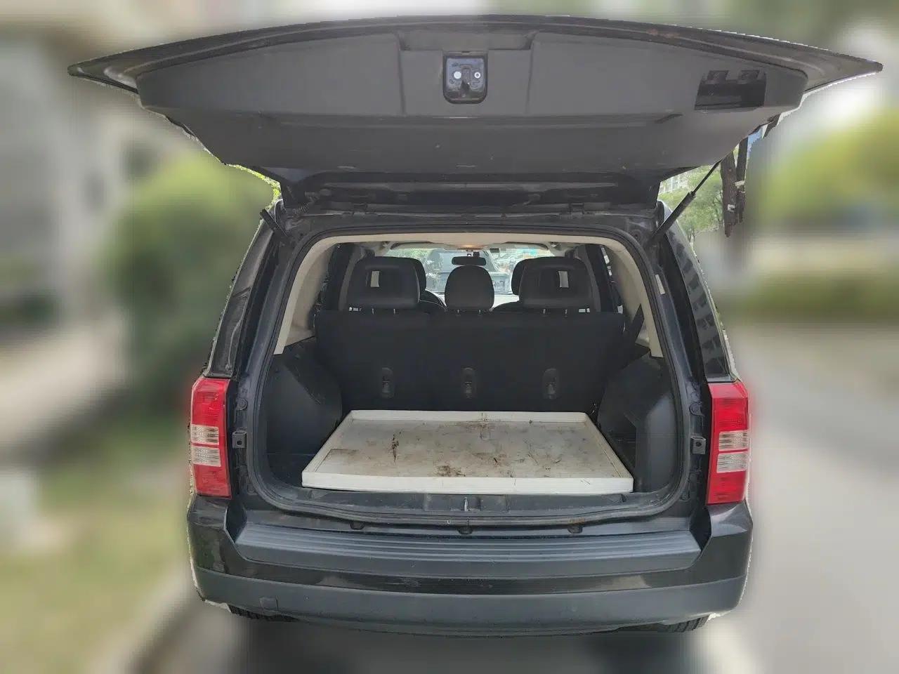 Jeep Patriot 2015 2.0L Sport Edition — миниатюра 19