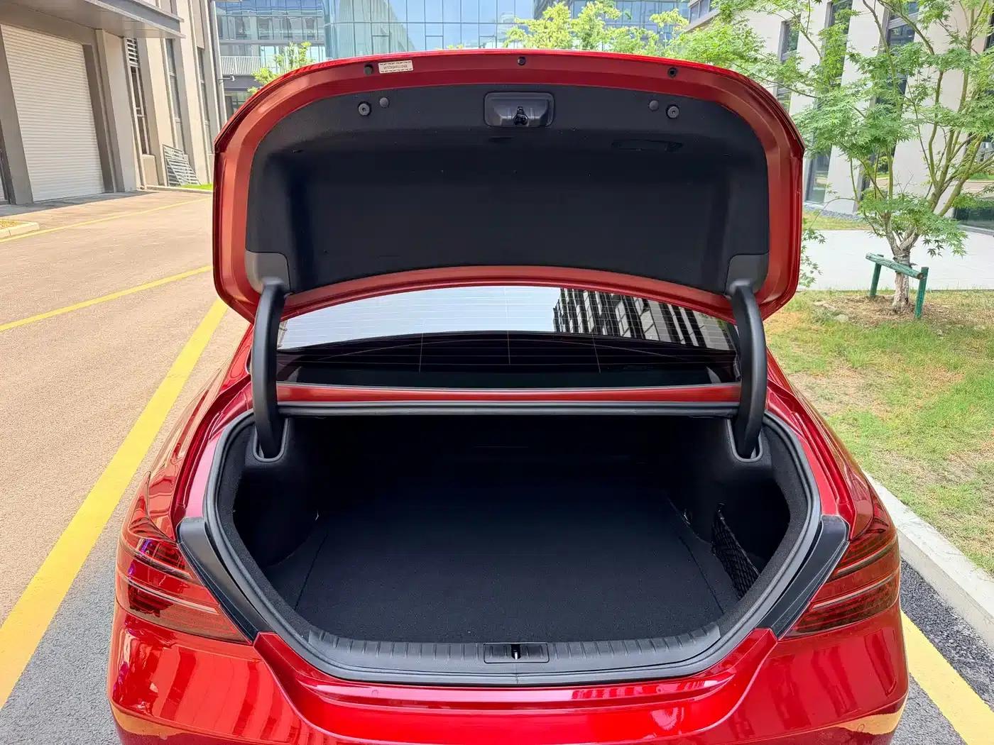 Genesis G70 2023 2.0T Rear-Wheel Drive Luxury Edition — миниатюра 20