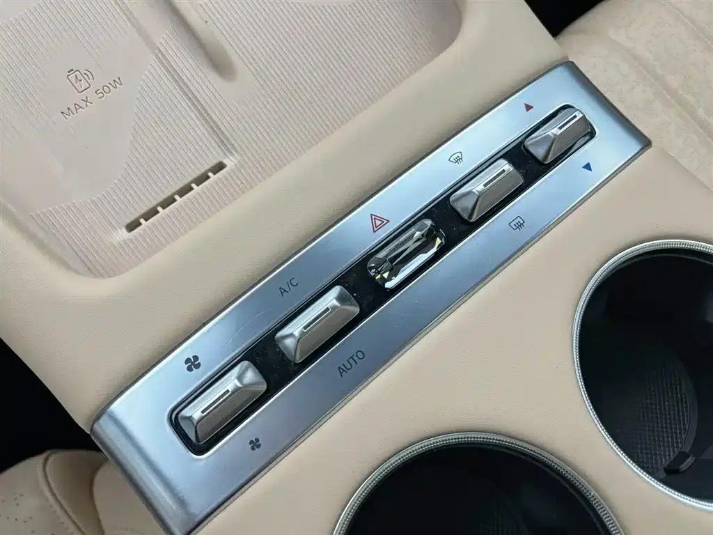 Jetour Mountain & Sea L7 PLUS 2026 Model 220km Flagship Edition 7-Seater — миниатюра 19