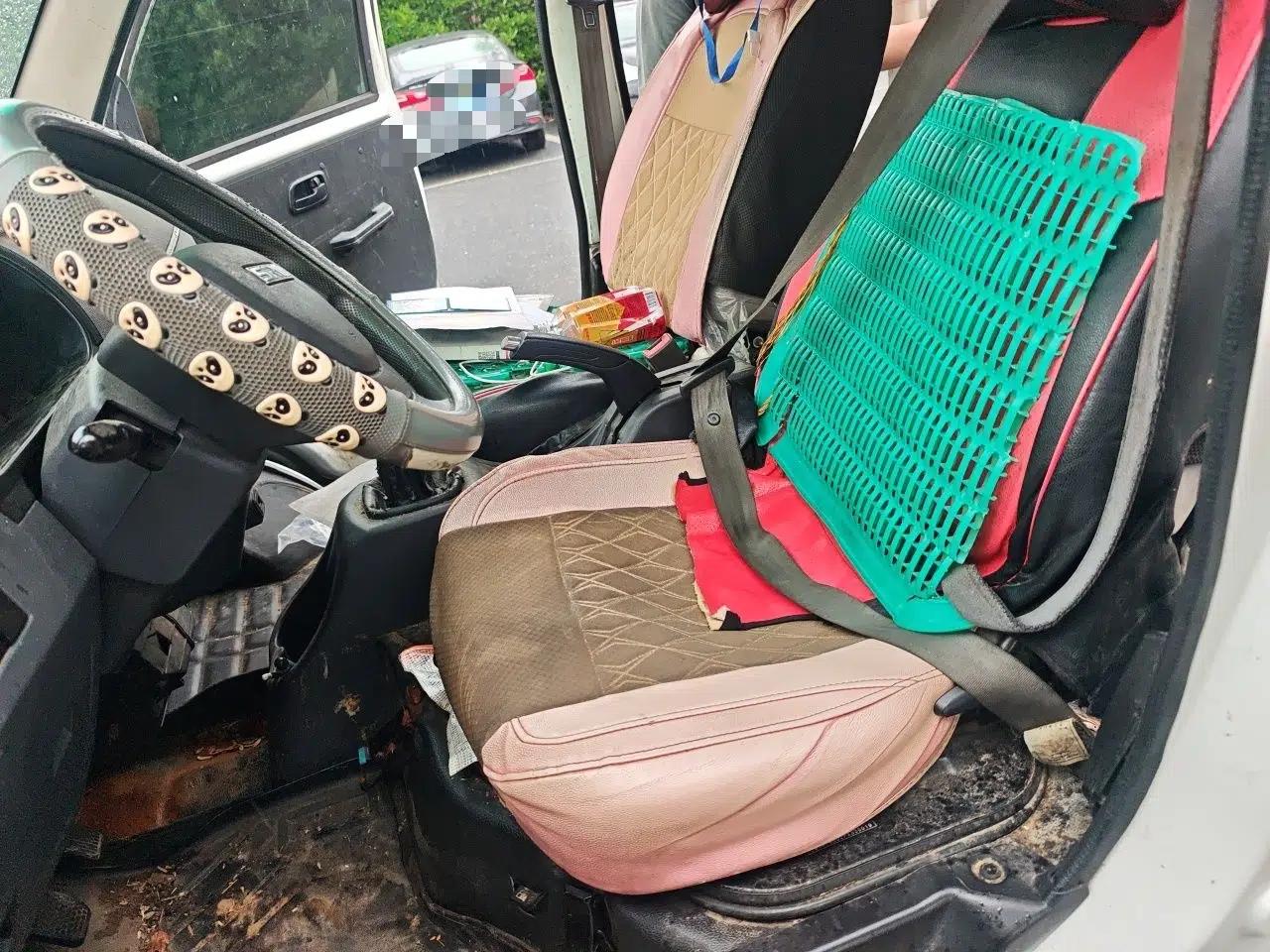 Jinbei Hiace X30 CNG 2023 1.5L Natural Gas Wealthy-Class Passenger Van 5/6/7-Seater Central Air Conditioning Version SWCC15M — миниатюра 15