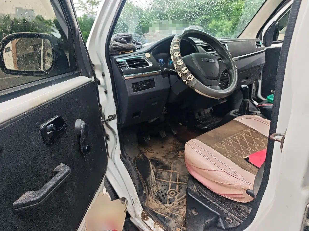 Jinbei Hiace X30 CNG 2023 1.5L Natural Gas Wealthy-Class Passenger Van 5/6/7-Seater Central Air Conditioning Version SWCC15M — миниатюра 16