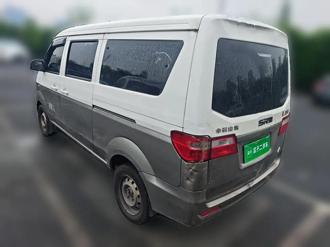 Jinbei Hiace X30 CNG 2023 1.5L Natural Gas Wealthy-Class Passenger Van 5/6/7-Seater Central Air Conditioning Version SWCC15M — миниатюра 4