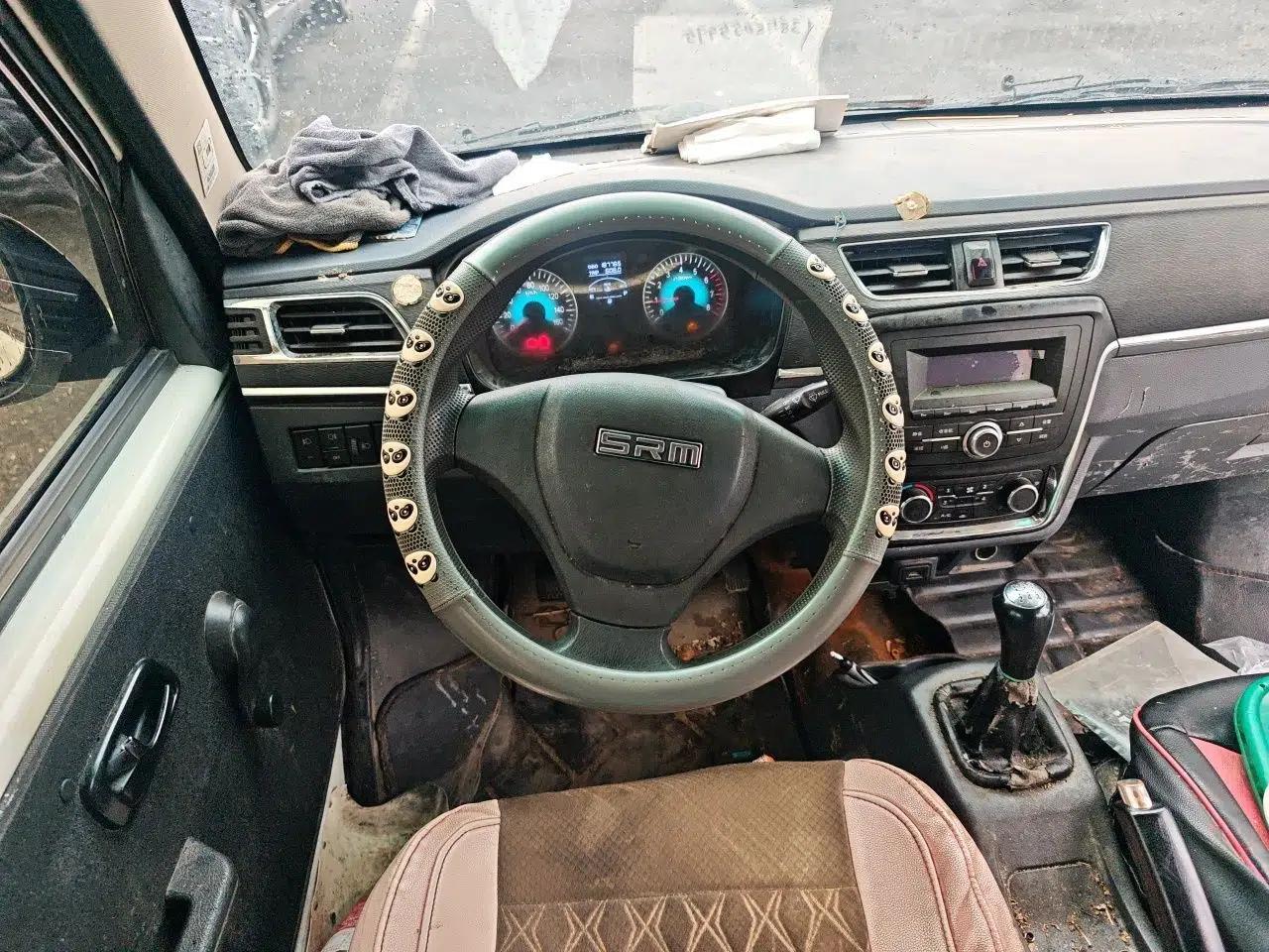 Jinbei Hiace X30 CNG 2023 1.5L Natural Gas Wealthy-Class Passenger Van 5/6/7-Seater Central Air Conditioning Version SWCC15M — миниатюра 10