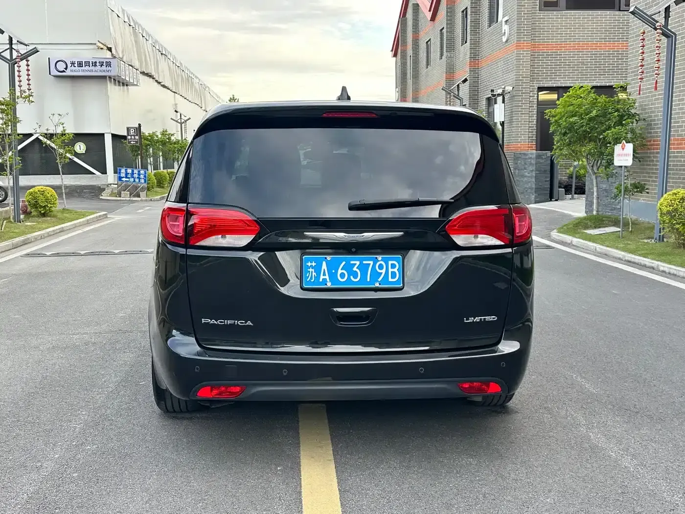 2017 Imported Grand Voyager 3.6L Premium Edition — миниатюра 8