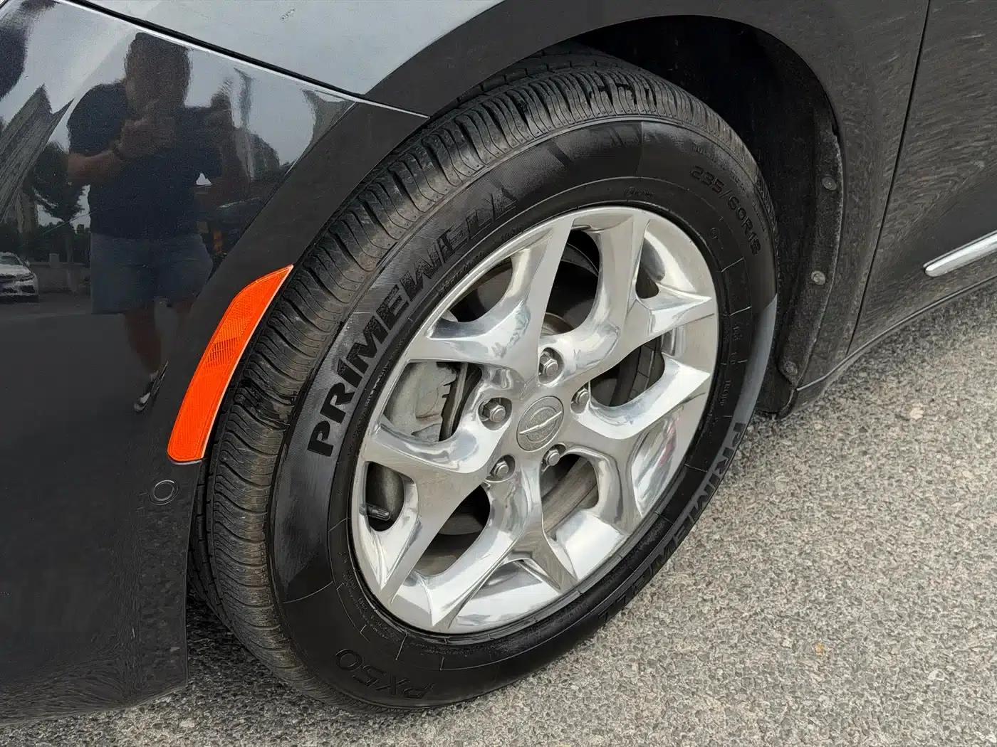 2017 Chrysler Grand Voyager (Imported) 3.6L Premium Edition — миниатюра 11