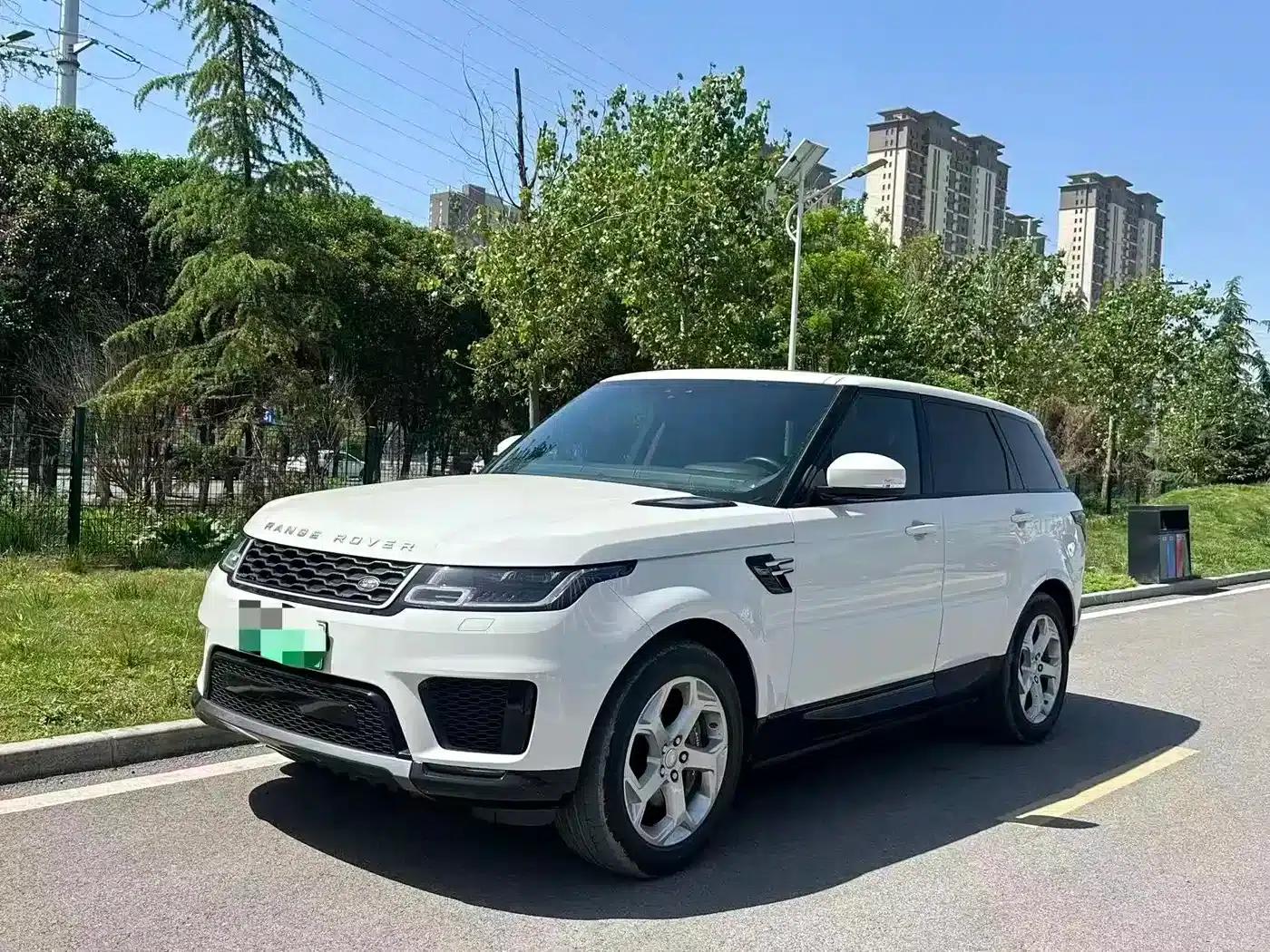 Range Rover Sport Hybrid 2018 P400e — миниатюра 1