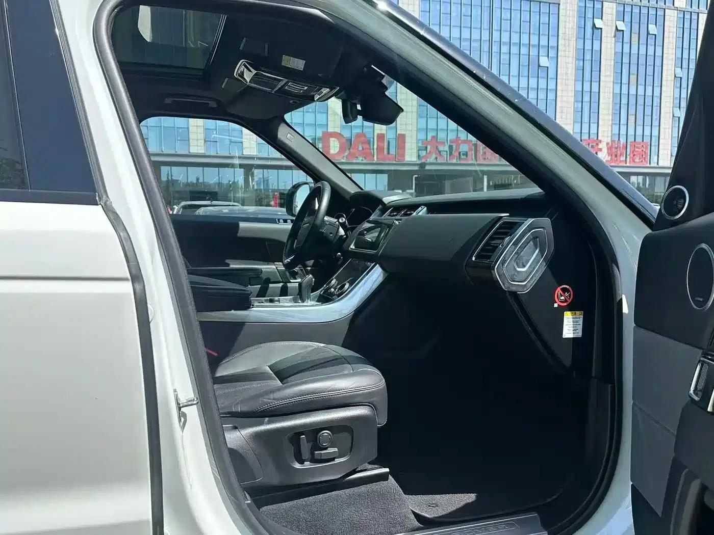 Range Rover Sport Hybrid 2018 P400e — миниатюра 6