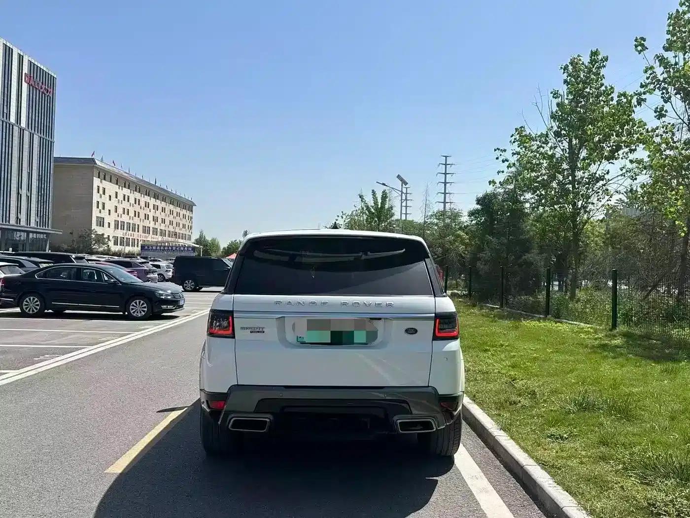 Range Rover Sport Hybrid 2018 P400e — миниатюра 9