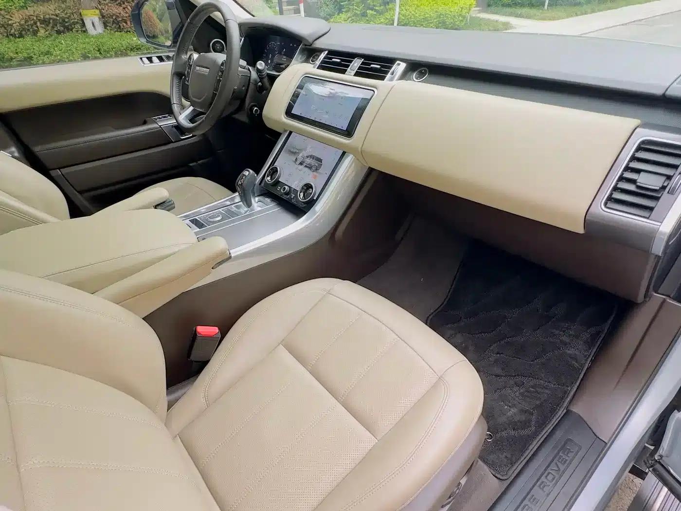 Range Rover Sport Hybrid 2021 P400e SE — миниатюра 11