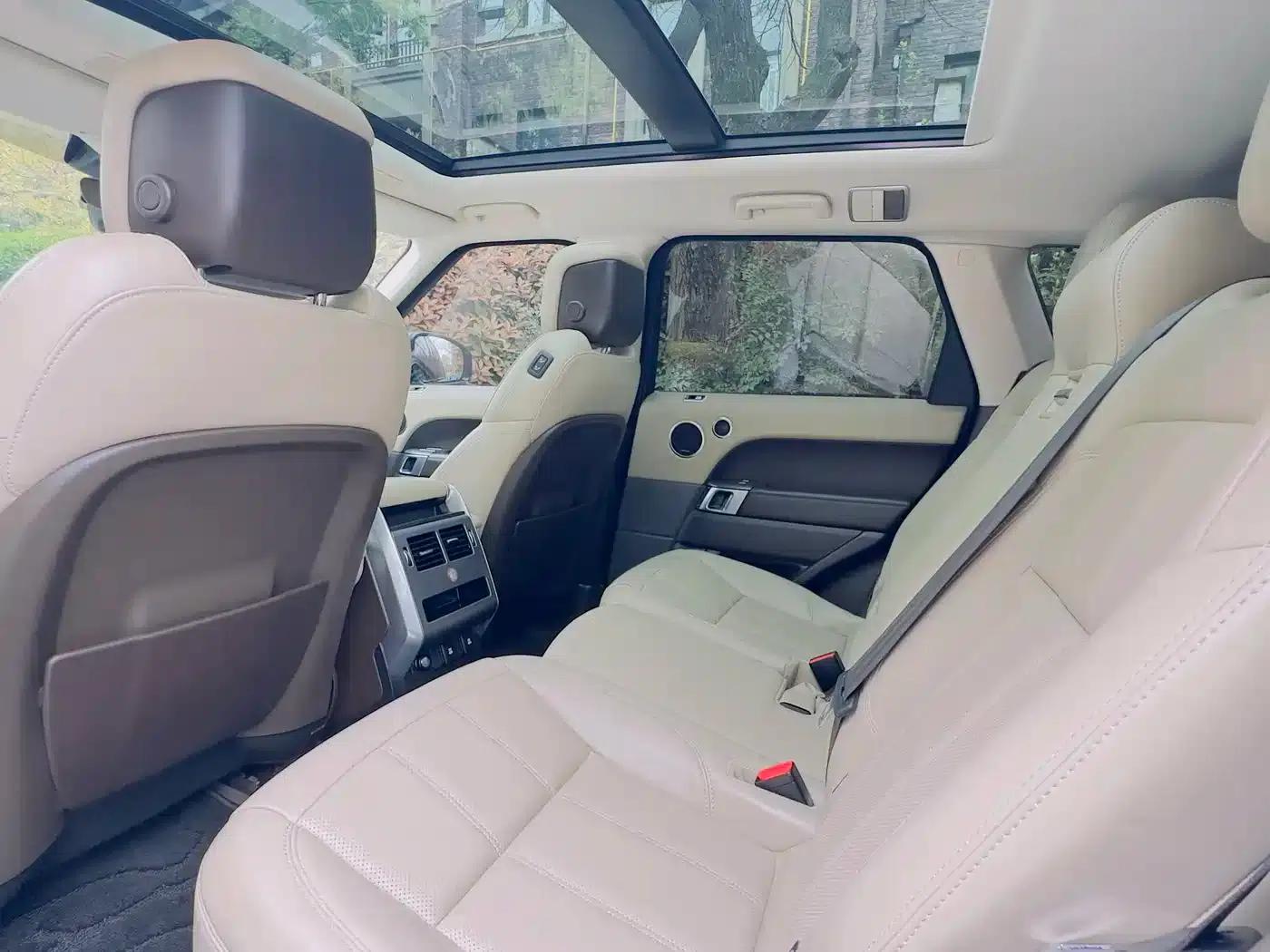 Range Rover Sport Hybrid 2021 P400e SE — миниатюра 13