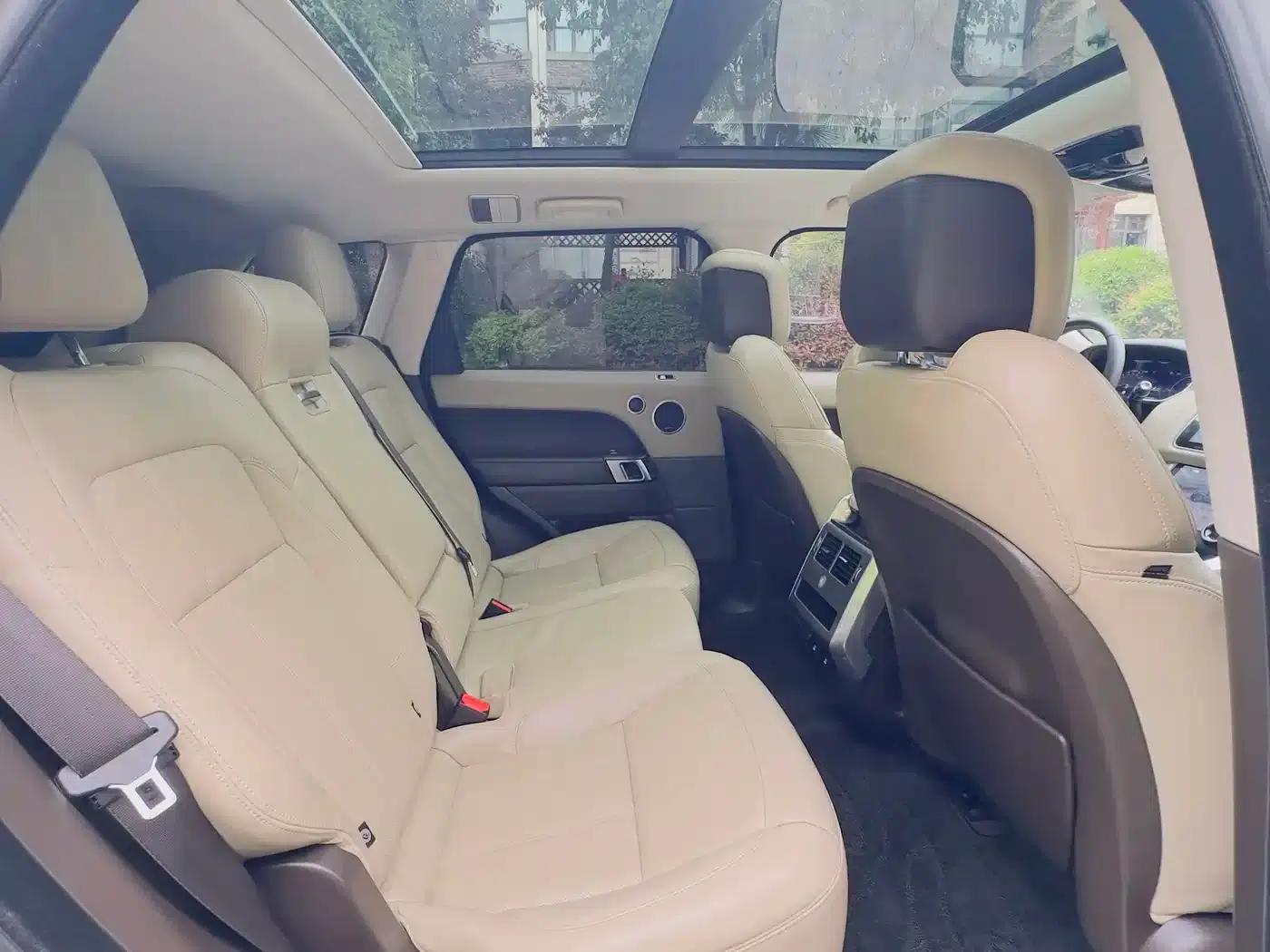 Range Rover Sport Hybrid 2021 P400e SE — миниатюра 16