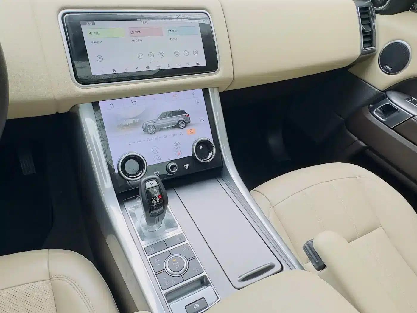Range Rover Sport Hybrid 2021 P400e SE — миниатюра 7