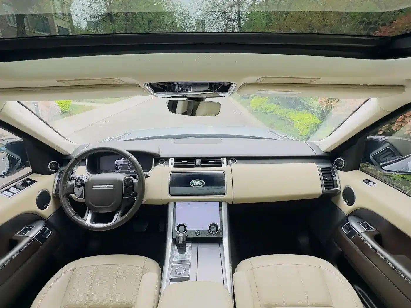 Range Rover Sport Hybrid 2021 P400e SE — миниатюра 9