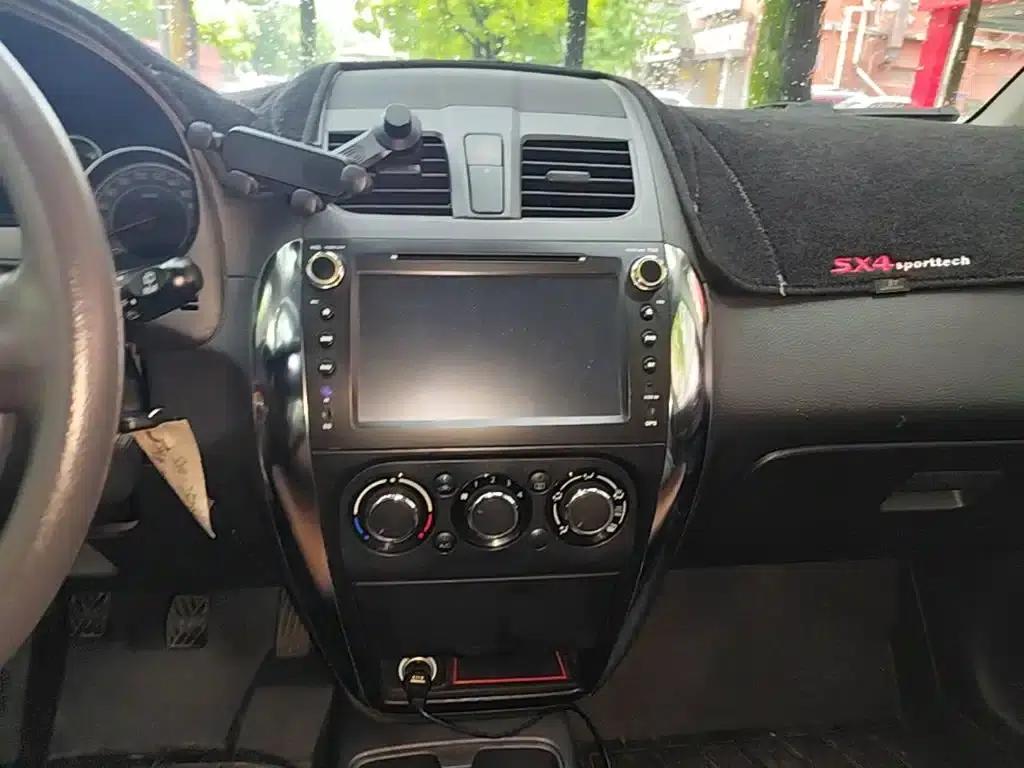 2013 Tianyu SX4 1.6L Manual Cool Edition — миниатюра 13